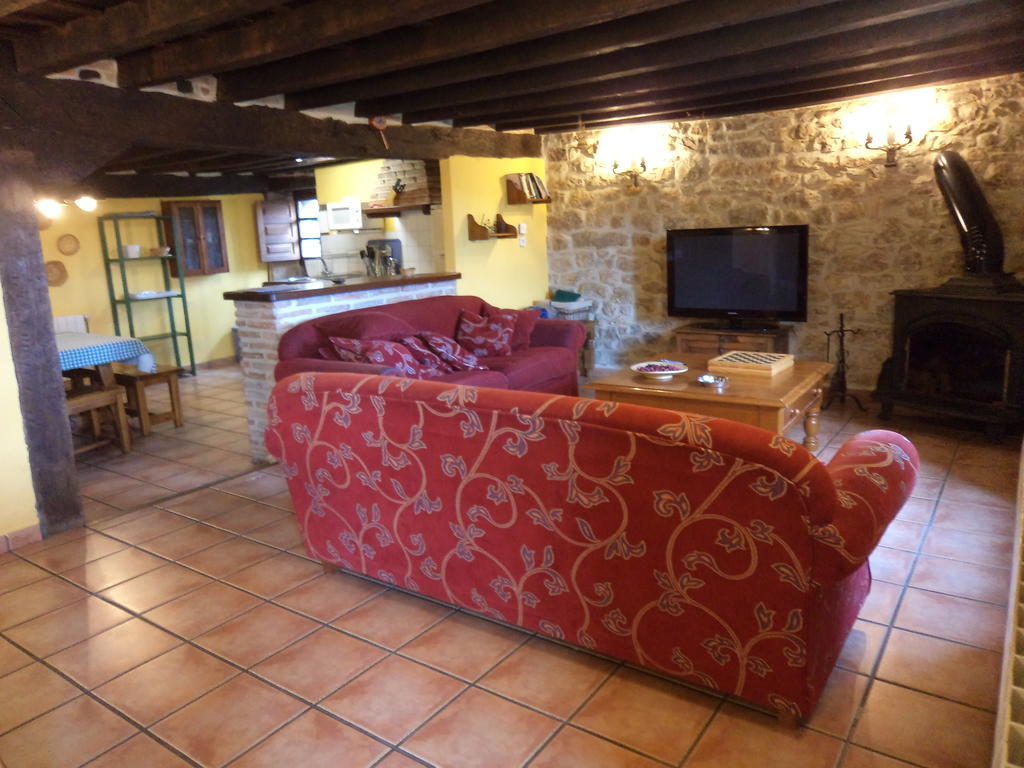 Casa Rural La Toba I Y II Bezana Room photo